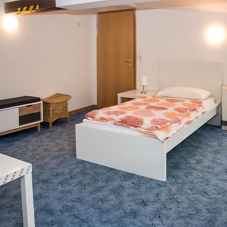 Ferien- & Monteur Maisonette Apartment In Magdeburg, H Bagian luar foto